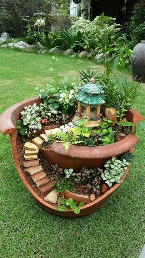 30 Stunning Garden Decoration Ideas - MAGZHOUSE