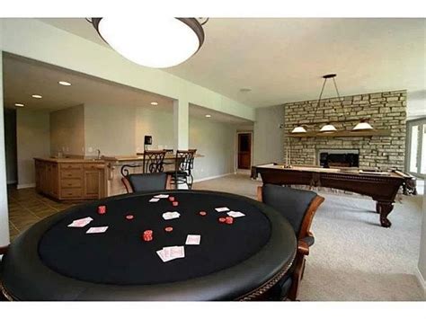 Pat McAfee house: Inside former Colts punter $1.6M, five-bedroom ...