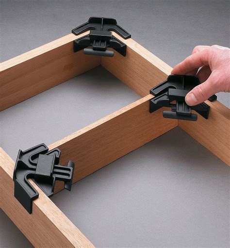 Right-Angle Assembly Clamps - Lee Valley Tools