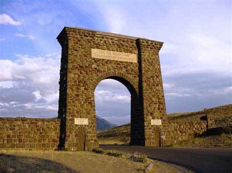 Roosevelt Gate Yellowstone, free photos, #1543225 - FreeImages.com