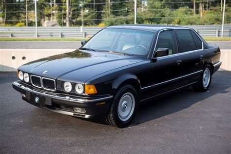 BMW 7 Series (E32) Specs & Photos - 1986, 1987, 1988, 1989, 1990, 1991, 1992, 1993, 1994 ...