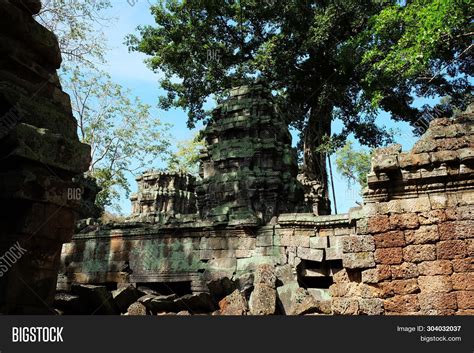 Ancient Stone Tower Image & Photo (Free Trial) | Bigstock