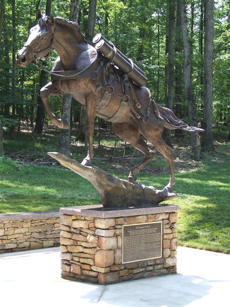 Reckless Statue at the Marine Corps Museum | 野外彫刻, 動物, 彫刻