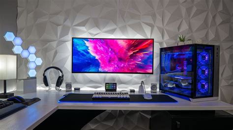 Love the 3D wall panel textures. Clean desk setup by PC_Battlestations ...