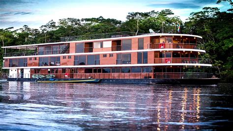 Ecuador Amazon Rainforest Lodges vs. River Cruises - Pros, Cons, Advice