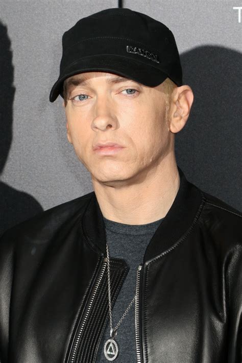 Eminem Now Has A Beard & It Legit Took Us Hours To Recognise Him In This New Picture - Capital