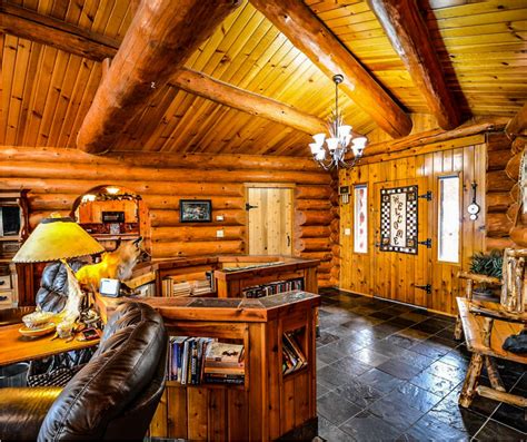 Log Cabin Decorating and Rustic Decor