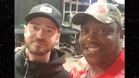 Warren Sapp Dances Onstage at Justin Timberlake Concert