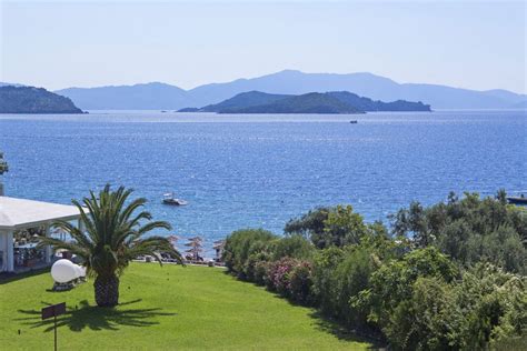 The Enchanting Beaches of Skiathos