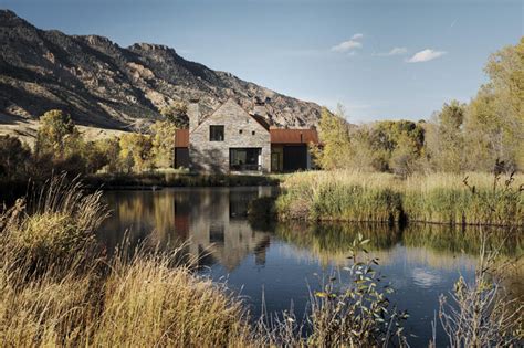 step into the houses of texas-based lake | flato through its new monograph