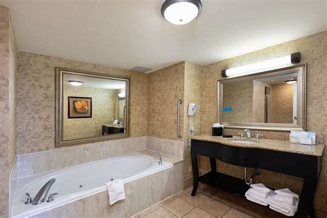 Top 19 Baton Rouge Hotels with Jacuzzi in Room ️ 2024