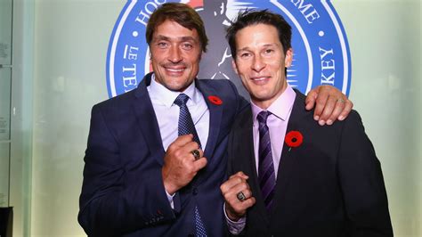 Selanne, Kariya honor one another in Hockey Hall of Fame induction ceremony | Sporting News Canada