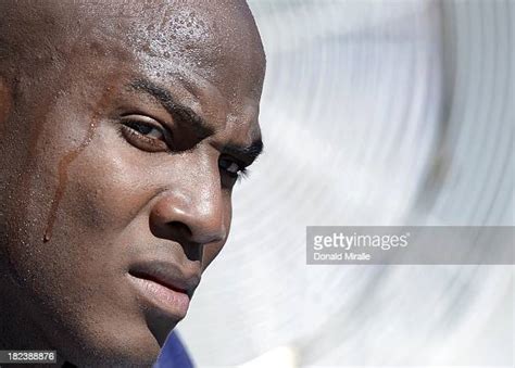 Demarcus Ware Cowboys Photos and Premium High Res Pictures - Getty Images