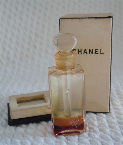 Vintage-Chanel No 5-Perfume Bottle-Original Box-Old Glass Stopper-Paris ...