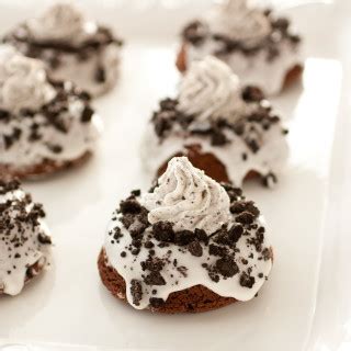 Baked Cookies and Cream Doughnuts in 2024 | Homemade donuts, Mini donut ...