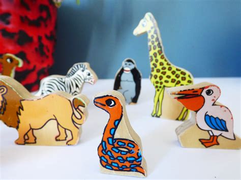 Vintage animal puzzle pieces