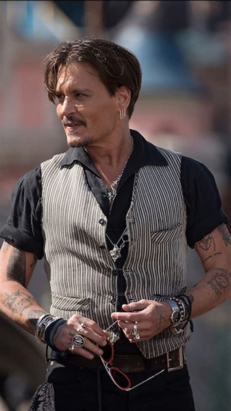 Johnny Depp Style, Young Johnny Depp, John Depp, Jhonny Deep, Johnny Depp Pictures, Rock Outfits ...