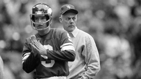 Bud Grant, Longtime Minnesota Vikings Coach, Dies at 95 - The New York ...