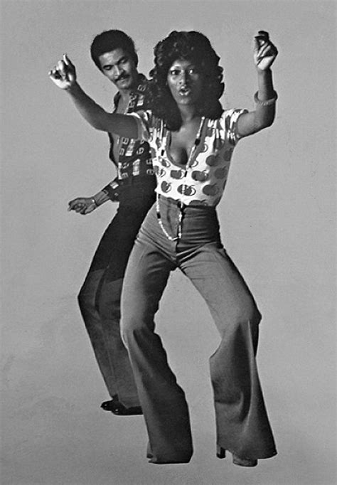 Soul train dance, 1971. | 70s fashion, Vintage black glamour, People dancing