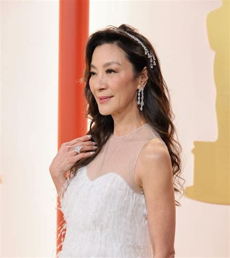 Best Actress Michelle Yeoh in Moussaieff at Oscars 95th Academy Awards ...