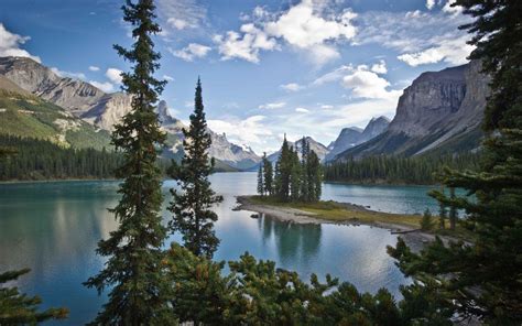 🔥 [50+] Canada Wallpapers with Nature | WallpaperSafari