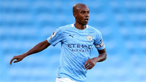 ‘Fernandinho is the ultimate defensive midfielder of this era’ – Man City star ranked above ...