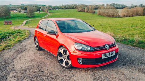 SHOULD WE *HATE* the VW GOLF GTI MK6? - YouTube