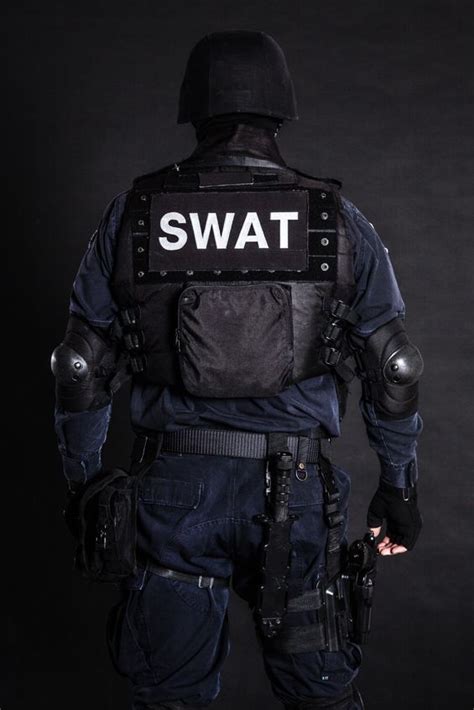 Swat Tactical Loadout #aegisgears #militaryloadout #military #loadout | Swat police, Military ...