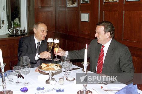 Vladimir Putin and Gerhard Schroeder | Sputnik Mediabank