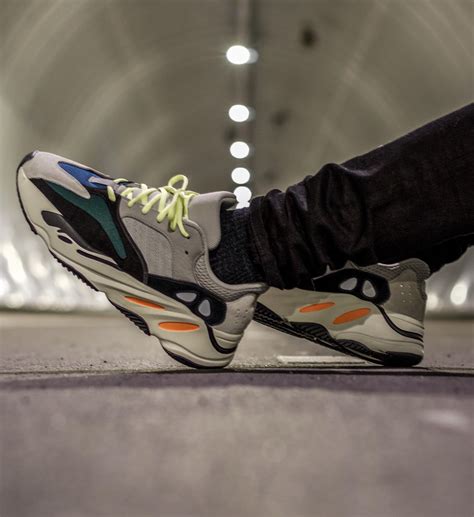 Yeezy 700 Waverunners 🌊 : Sneakers