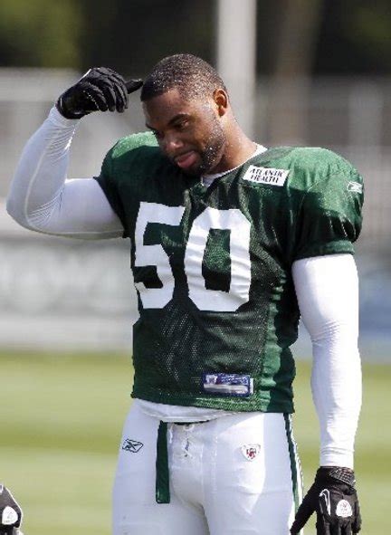 Jets' DE Vernon Gholston has already been tested by opponents, coaches ...