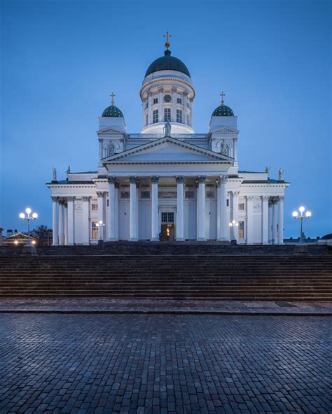 helsinki-cathedral-architecture-of-finland-at-night