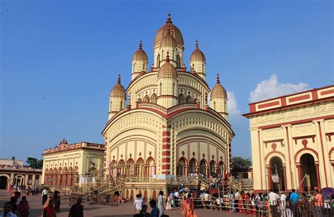 Top 12 Must Visit Temples in Kolkata : Location, Timings