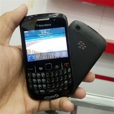 BlackBerry Curve 2 - qwerty keypad phone - PTA approved - American Stock - StarCity.pk