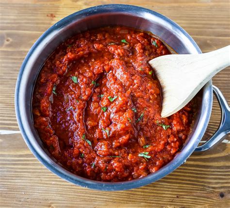 How To Make Tomato Sauce From Tomato Paste - How To Make Basic Tomato ...