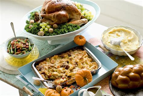 Tips for serving a super Thanksgiving dinner and family harmony ...