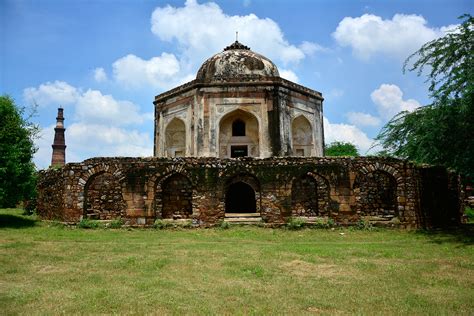 Mehrauli Archaeological Park II | Sahapedia