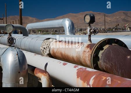 Taft, California - Natural gas pipeline in the oil and gas fields of ...