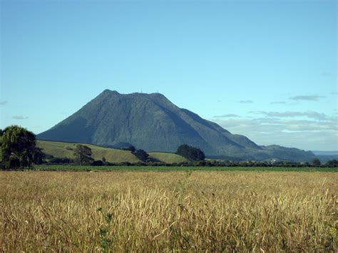 Putauaki/Mt Edgecumbe, New Zealand : Volcanoes