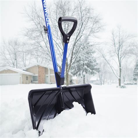 11 Best Snow Shovels Right Now | Reviews + Guide