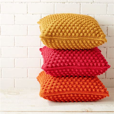 Patons Bobble-licious Pillows, Yellow | Crochet cushion pattern, Crochet pillow cover, Crochet ...