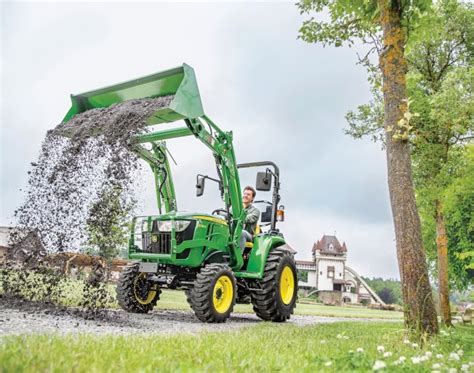 Compact Utility Tractors - John Deere 3 Series | Balmers GM