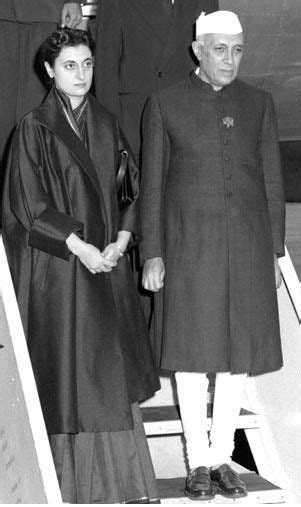 Jawaharlal Nehru with Indira Gandhi. | Indian freedom fighters, Indira ...