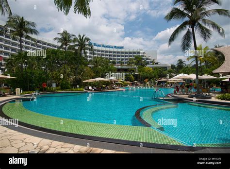 Shangri la rasa sentosa, singapore hi-res stock photography and images - Alamy