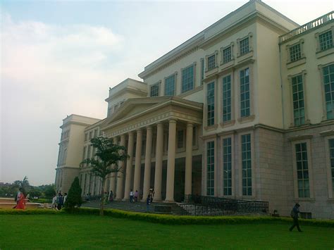 B.Tech Information Technology at Amity University, Lucknow Campus: Fees ...