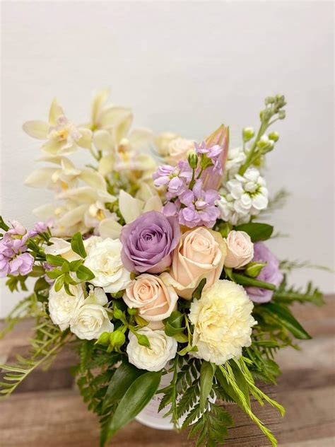 Pretty Pastel Arrangement - Sentiments Flowers