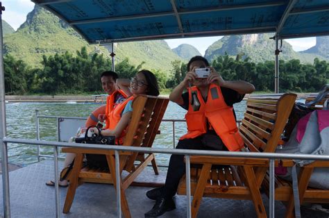 GuiLin Li River Cruise - China ChengDu Tours, Chengdu Panda Volunteer Program