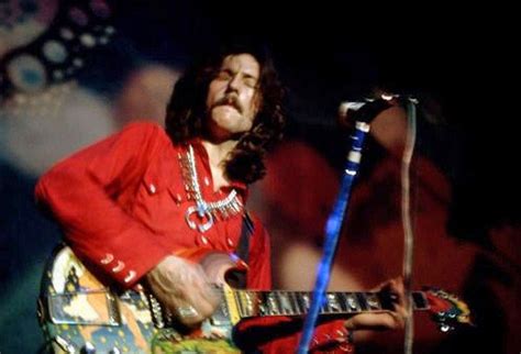 (12) Music History (@TimeinMusic) / Twitter: Eric Clapton performing ...