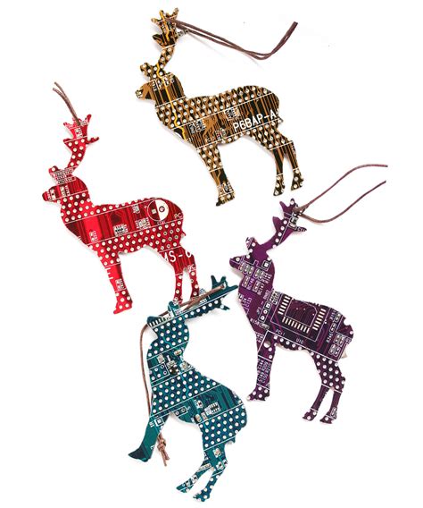 Deer Christmas Tree ornament - recomputing