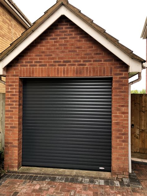 Roller Garage Doors - Bespoke Electric Roller Doors | Rolux UK